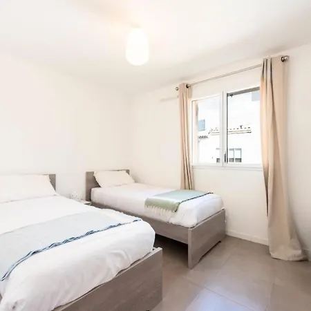 3p Piscine, Parking Et Plages A 100m - 3p Piscine, Parking Et Plages A 100m Mae-2763 Apartment *